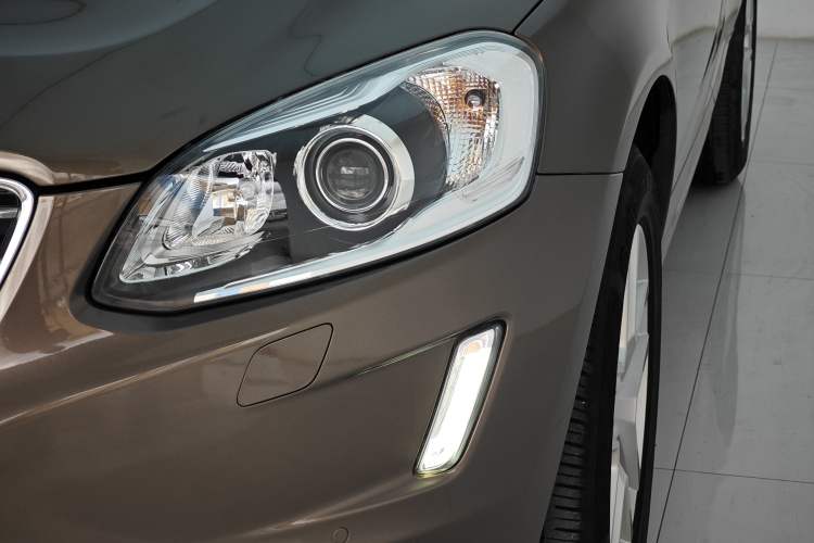 Used Volvo XC60 2017 T5 Smart Upgrade Edition Exterior 6