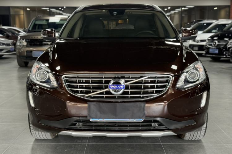 Used Volvo XC60 2017 T5 AWD Smart Upgrade Edition Exterior 6