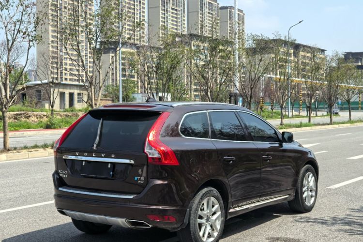 Used Volvo XC60 2017 T5 Smart Upgrade Edition Exterior 7