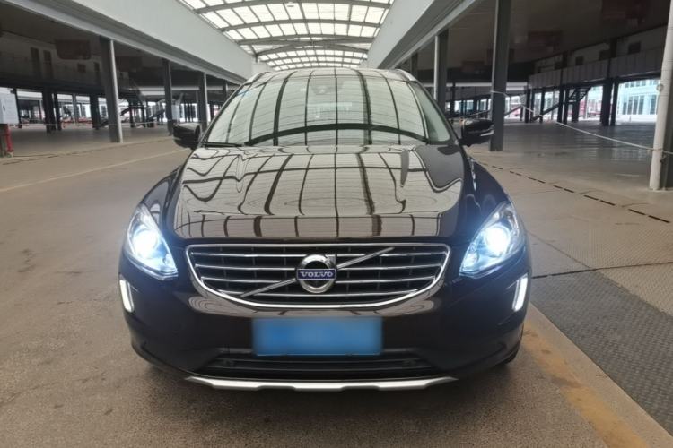 Used Volvo XC60 2017 T5 AWD Smart Upgrade Edition Front