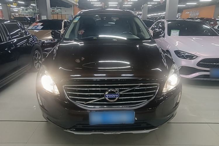 Used Volvo XC60 2017 T5 AWD Smart Upgrade Model Front