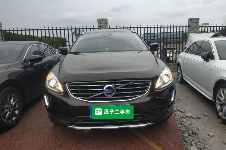 Used Volvo XC60 2017 T5 AWD Smart Upgrade Edition Front
