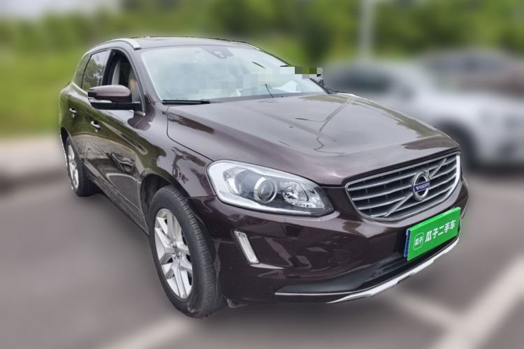 Used Volvo XC60 2017 T5 Smart Upgrade Edition Front Right 45 Deg