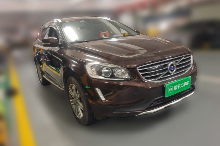 Used Volvo XC60 2017 T5 AWD Smart Range Edition Front Right 45 Deg