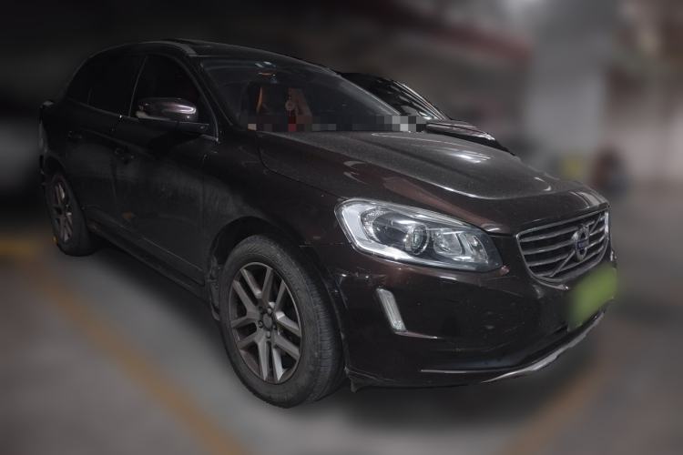 Used Volvo XC60 2017 T5 Smart Upgrade Edition Front Right 45 Deg