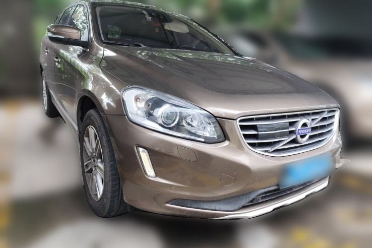 Used Volvo XC60 2017 T5 AWD Smart Range Edition Front Right 45 Deg