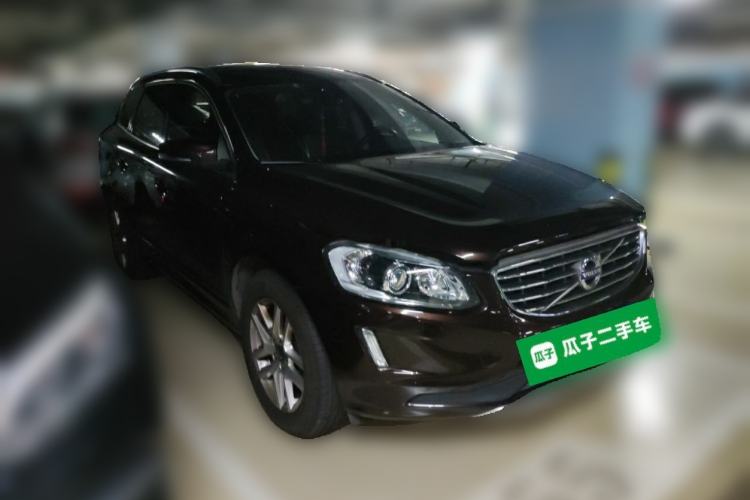 Used Volvo XC60 2017 T5 AWD Smart Upgrade Model Front Right 45 Deg