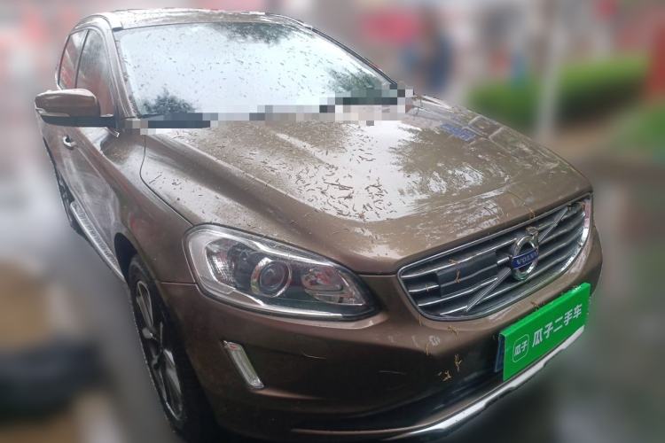 Used Volvo XC60 2017 T5 AWD Smart Upgrade Edition Front Right 45 Deg