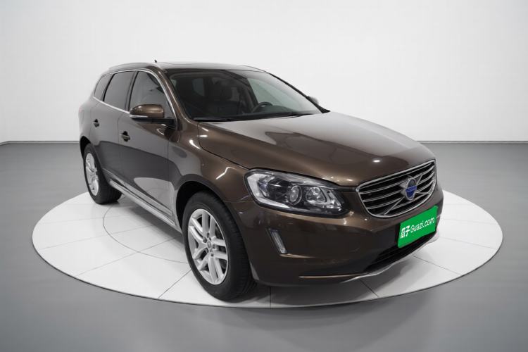 Used Volvo XC60 2017 T5 AWD Smart Upgrade Model Front Right 45 Deg