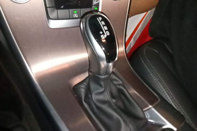 Used Volvo XC60 2017 T5 Smart Upgrade Edition Gear Lever