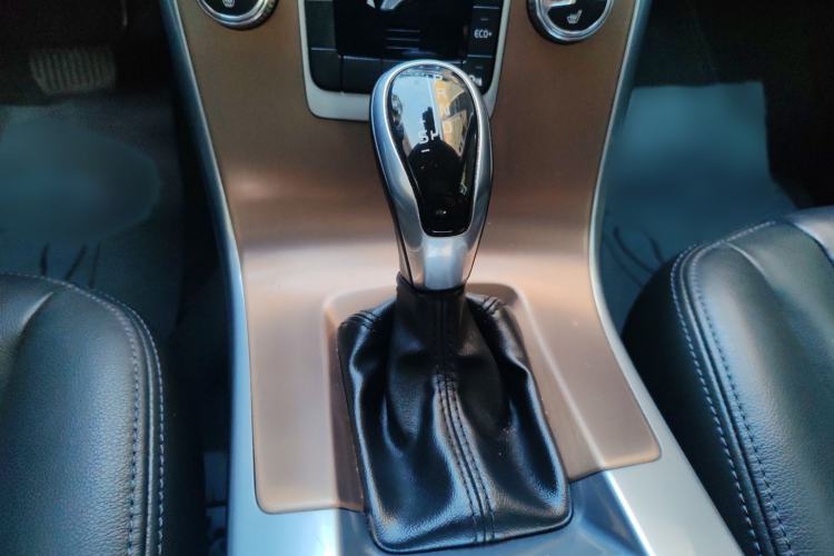 Used Volvo XC60 2017 T5 Smart Upgrade Edition Gear Lever