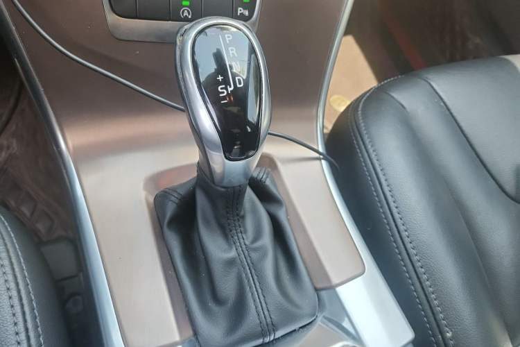 Used Volvo XC60 2017 T5 Smart Upgrade Edition Gear Lever