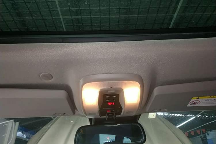 Used Volvo XC60 2017 T5 AWD Smart Upgrade Edition Headliner