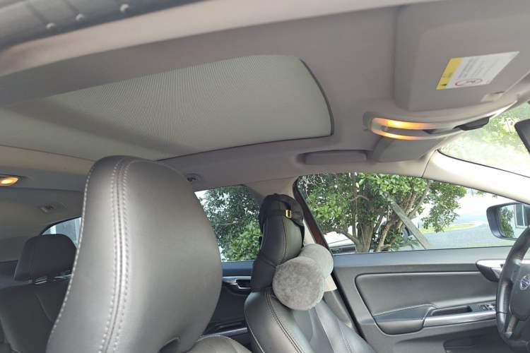 Used Volvo XC60 2017 T5 Smart Upgrade Edition Headliner