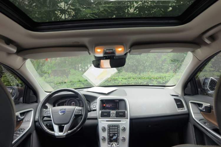 Used Volvo XC60 2017 T5 AWD Smart Upgrade Edition Headliner