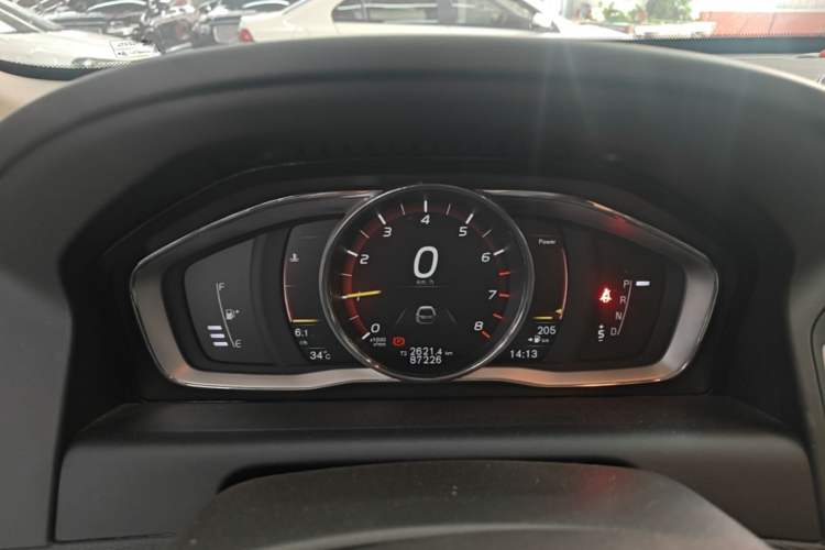 Used Volvo XC60 2017 T5 AWD Smart Upgrade Edition Instrument Cluster