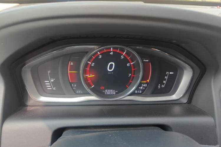 Used Volvo XC60 2017 T5 AWD Smart Drive Edition Instrument Cluster