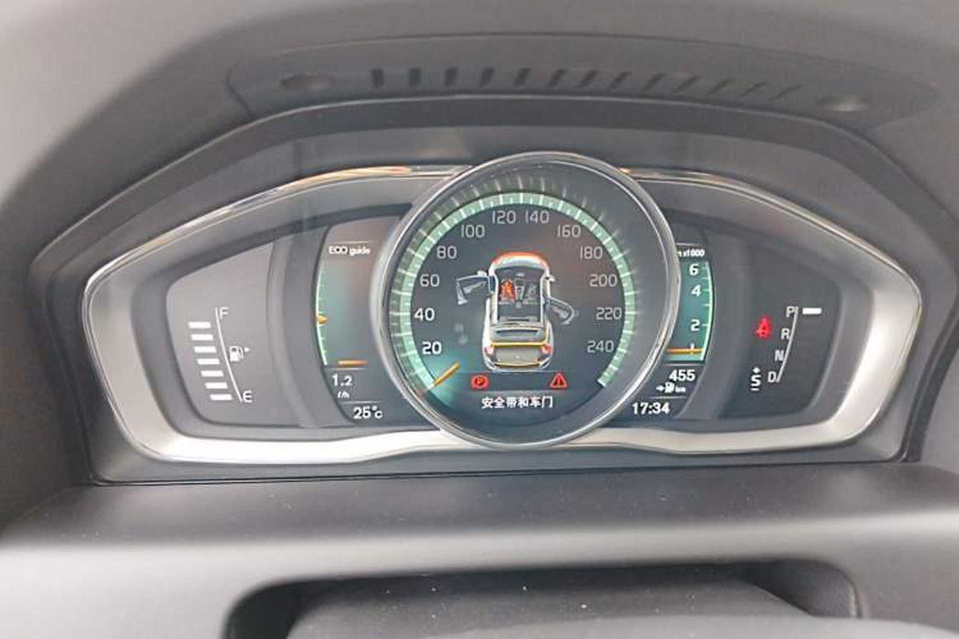 Used Volvo XC60 2017 T5 AWD Smart Upgrade Edition Instrument Cluster