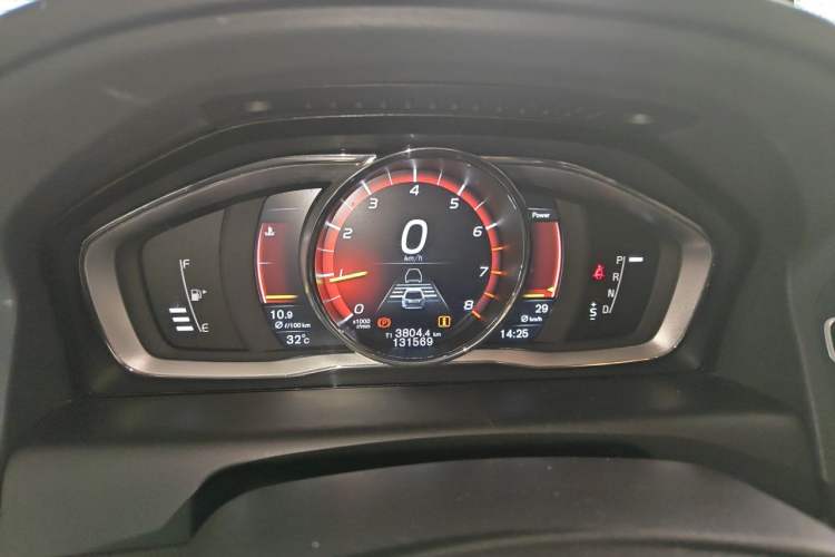 Used Volvo XC60 2017 T5 AWD Smart Range Edition Instrument Cluster