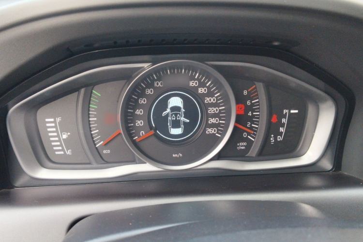 Used Volvo XC60 2017 T5 Smart Upgrade Edition Instrument Cluster