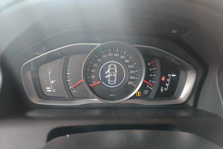 Used Volvo XC60 2017 T5 Smart Upgrade Edition Instrument Cluster