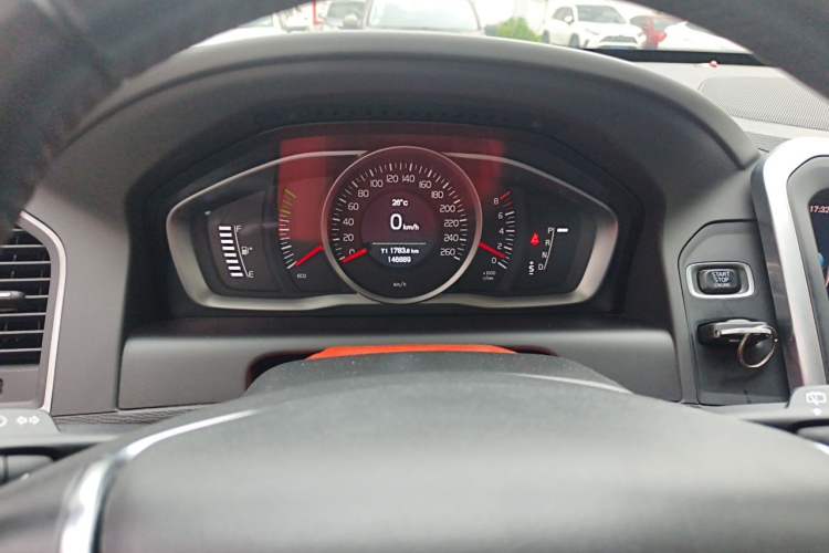 Used Volvo XC60 2017 T5 Smart Upgrade Edition Instrument Cluster