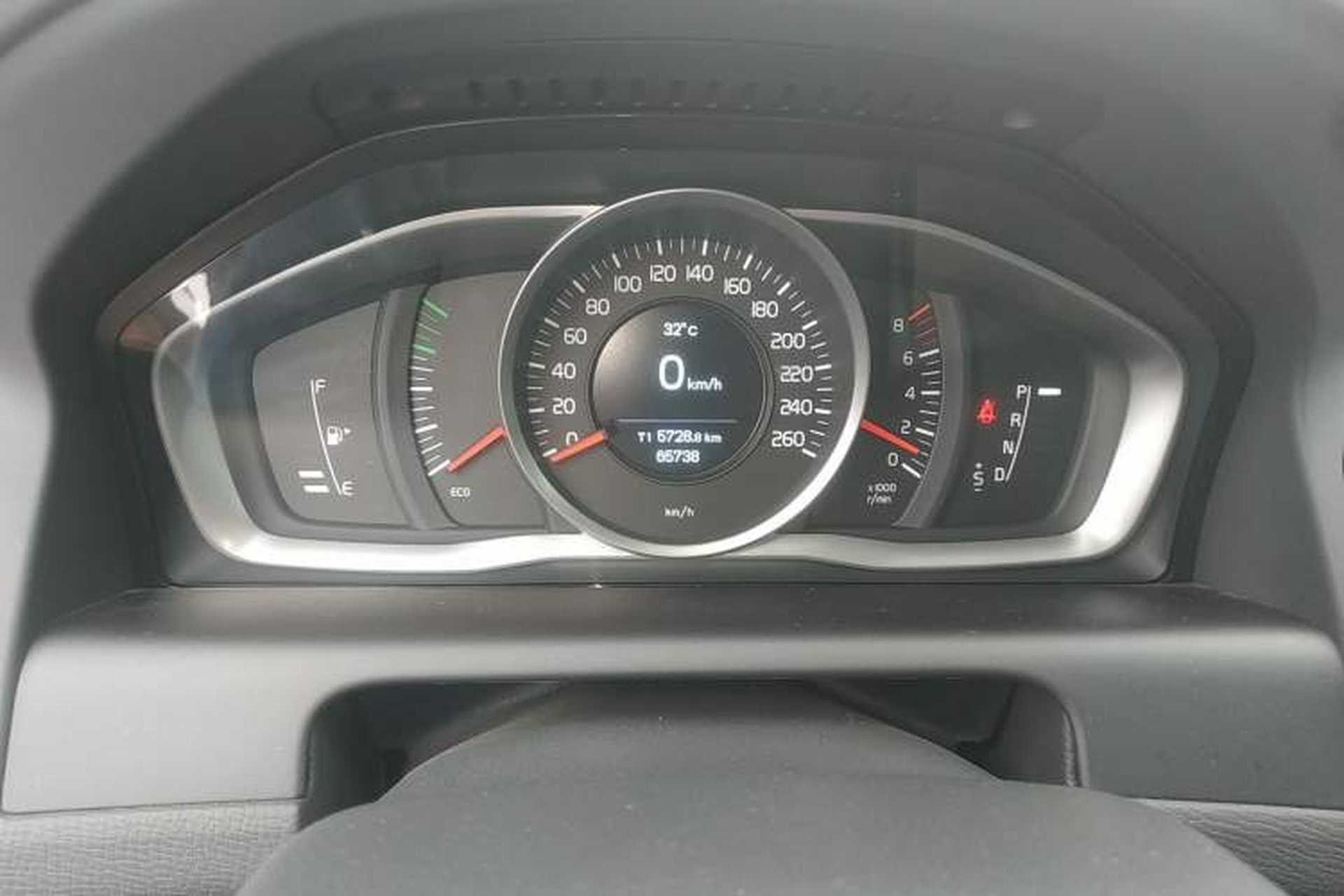 Used Volvo XC60 2017 T5 AWD Smart Upgrade Edition Instrument Cluster
