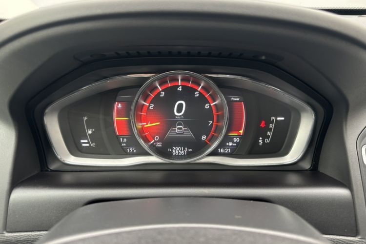 Used Volvo XC60 2017 T5 AWD Smart Upgrade Edition Instrument Cluster