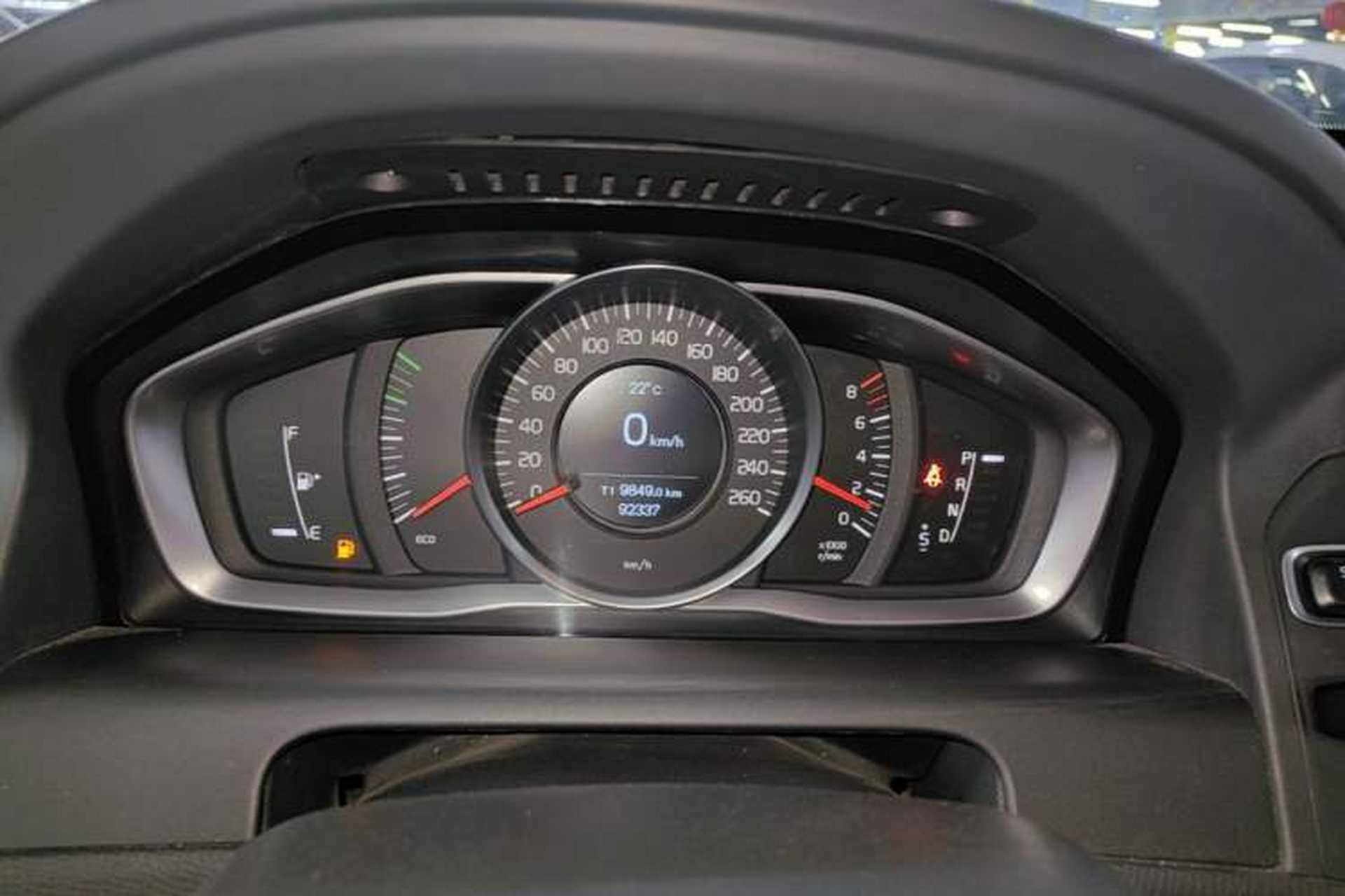 Used Volvo XC60 2017 T5 Smart Upgrade Edition Instrument Cluster