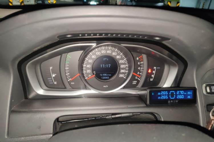 Used Volvo XC60 2017 T5 Smart Upgrade Edition Instrument Cluster