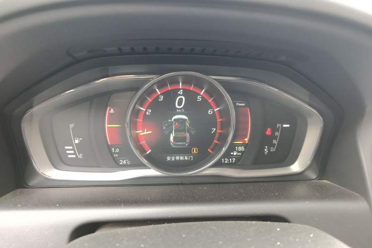Used Volvo XC60 2017 T5 AWD Smart Range Edition Instrument Cluster