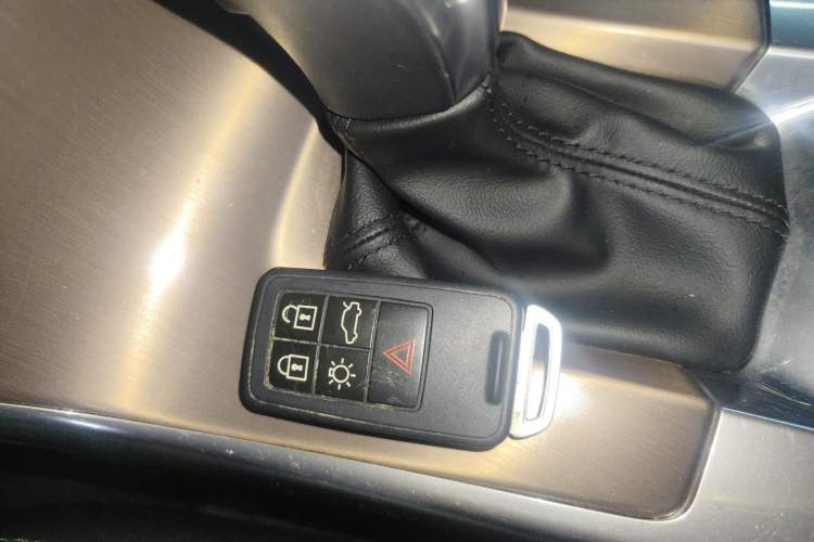 Used Volvo XC60 2017 T5 Smart Upgrade Edition Interior 1