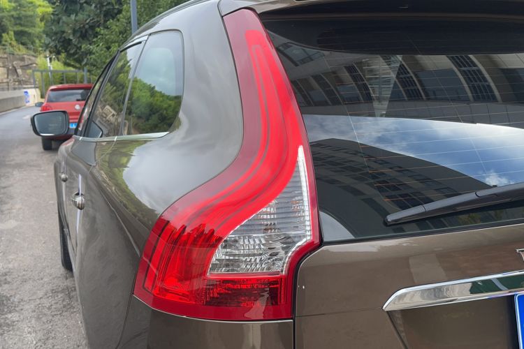 Used Volvo XC60 2017 T5 AWD Smart Upgrade Edition Interior 11