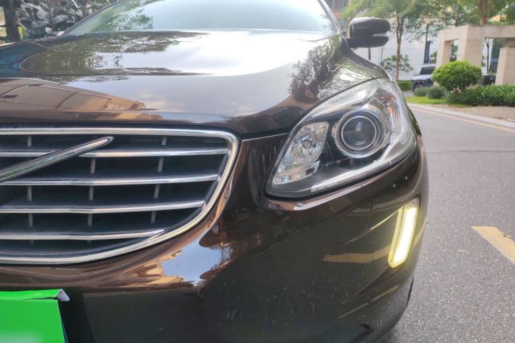 Used Volvo XC60 2017 T5 Smart Upgrade Edition Left Front Headlight