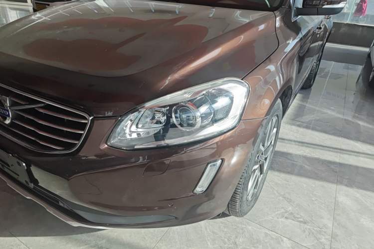 Used Volvo XC60 2017 T5 AWD Smart Upgrade Edition Left Front Headlight