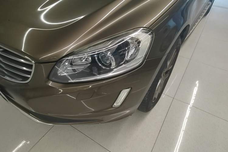 Used Volvo XC60 2017 T5 Smart Upgrade Edition Left Front Headlight