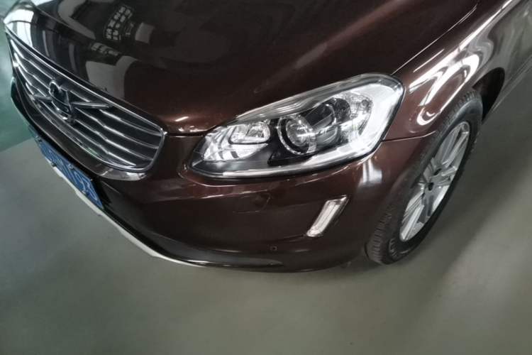 Used Volvo XC60 2017 T5 AWD Smart Upgrade Edition Left Front Headlight