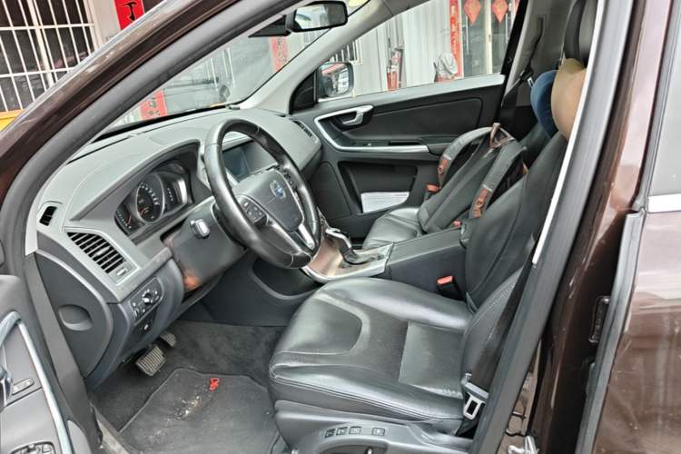 Used Volvo XC60 2017 T5 Smart Upgrade Edition Left Front Seat