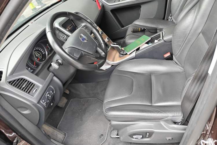 Used Volvo XC60 2017 T5 Smart Upgrade Edition Left Front Seat