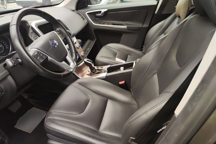 Used Volvo XC60 2017 T5 Smart Upgrade Edition Left Front Seat