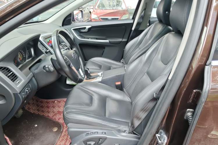 Used Volvo XC60 2017 T5 Smart Upgrade Edition Left Front Seat