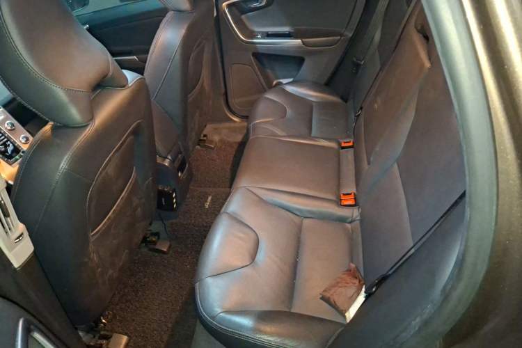 Used Volvo XC60 2017 T5 Smart Upgrade Edition Left Rear Seat