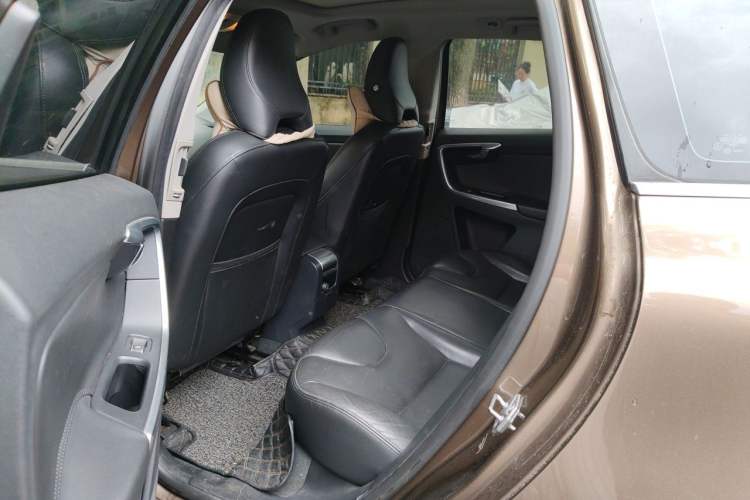 Used Volvo XC60 2017 T5 Smart Upgrade Edition Left Rear Seat