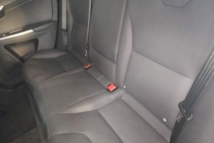 Used Volvo XC60 2017 T5 Smart Upgrade Edition Left Rear Seat