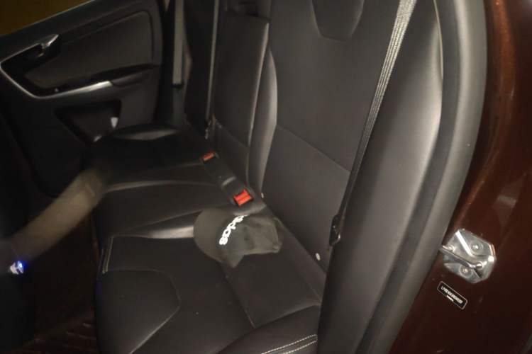 Used Volvo XC60 2017 T5 AWD Smart Range Edition Left Rear Seat