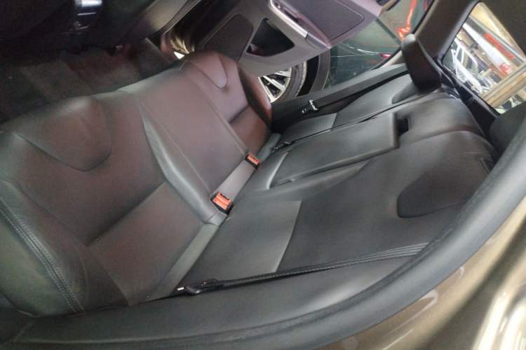Used Volvo XC60 2017 T5 Smart Upgrade Edition Left Rear Seat