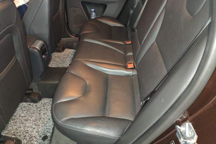 Used Volvo XC60 2017 T5 Smart Upgrade Edition Left Rear Seat