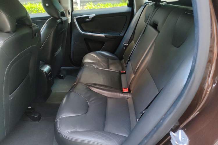 Used Volvo XC60 2017 T5 Smart Upgrade Edition Left Rear Seat