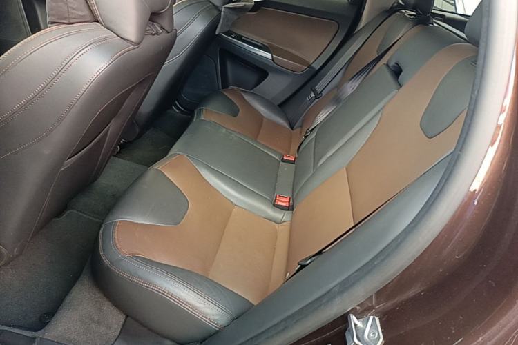 Used Volvo XC60 2017 T5 AWD Smart Upgrade Edition Left Rear Seat