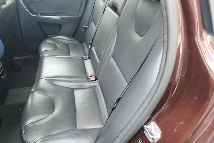 Used Volvo XC60 2017 T5 Smart Upgrade Edition Left Rear Seat